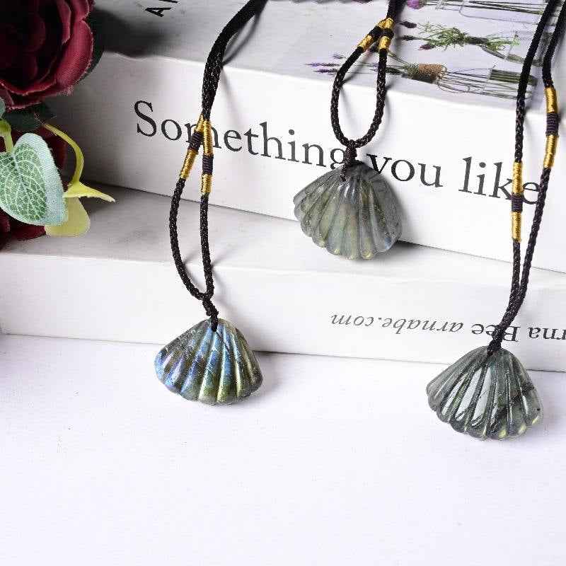 0.9-1.18in Labradorite Shell Pendant|Wholesale CrystalHola