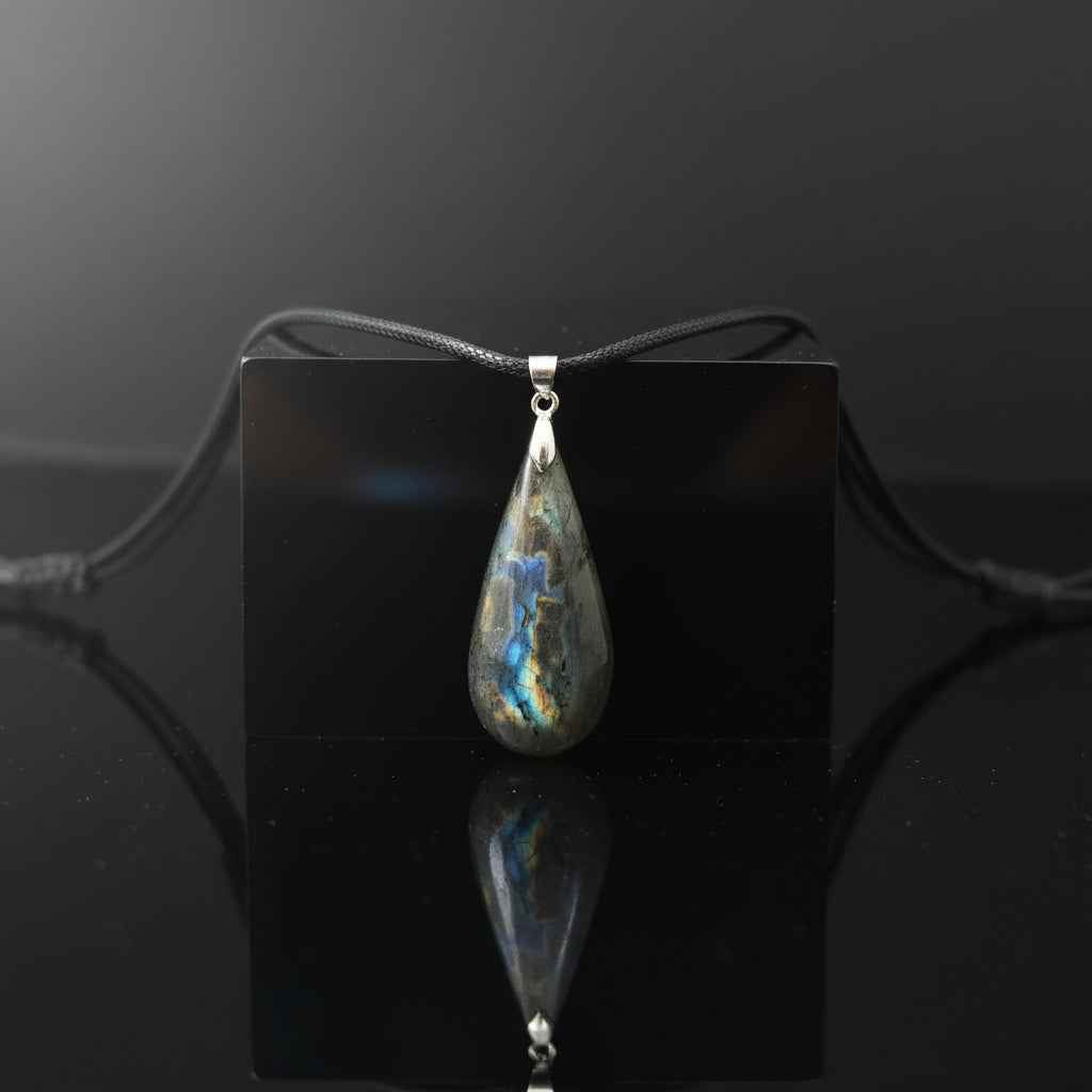 0.9-1.18in Labradorite Water Drop Pendant|Wholesale CrystalHola