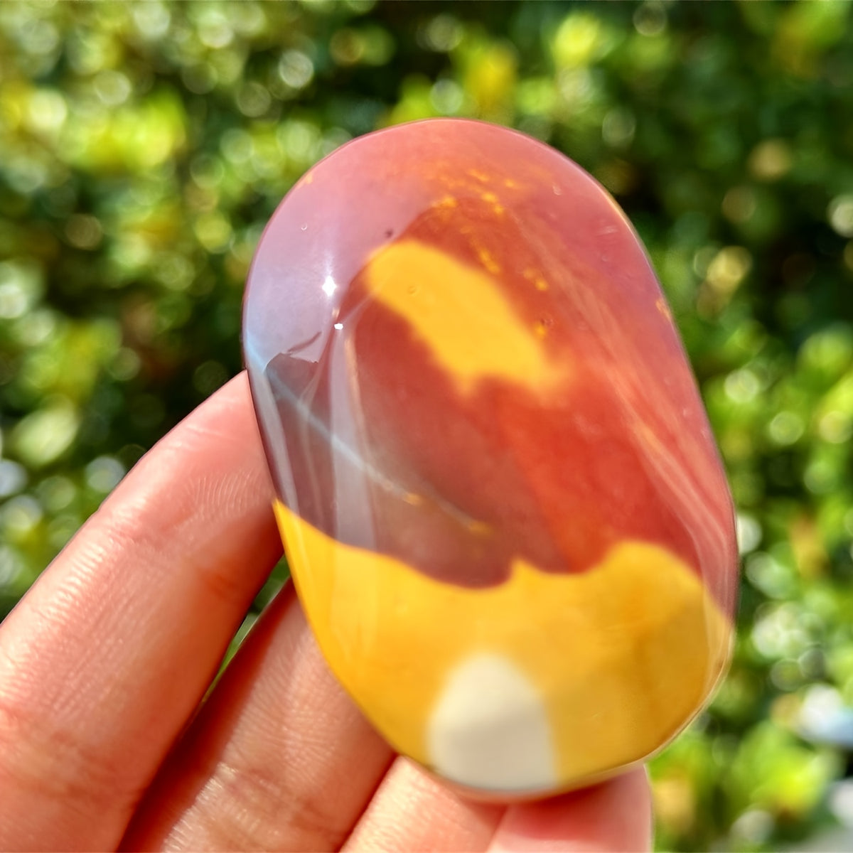 CRYSTALHOLA Natural Mookaite Palm Stone for Decor
