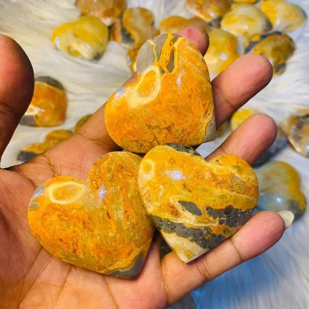 10-100g Bumble Bee Jasper Heart|CrystalHola