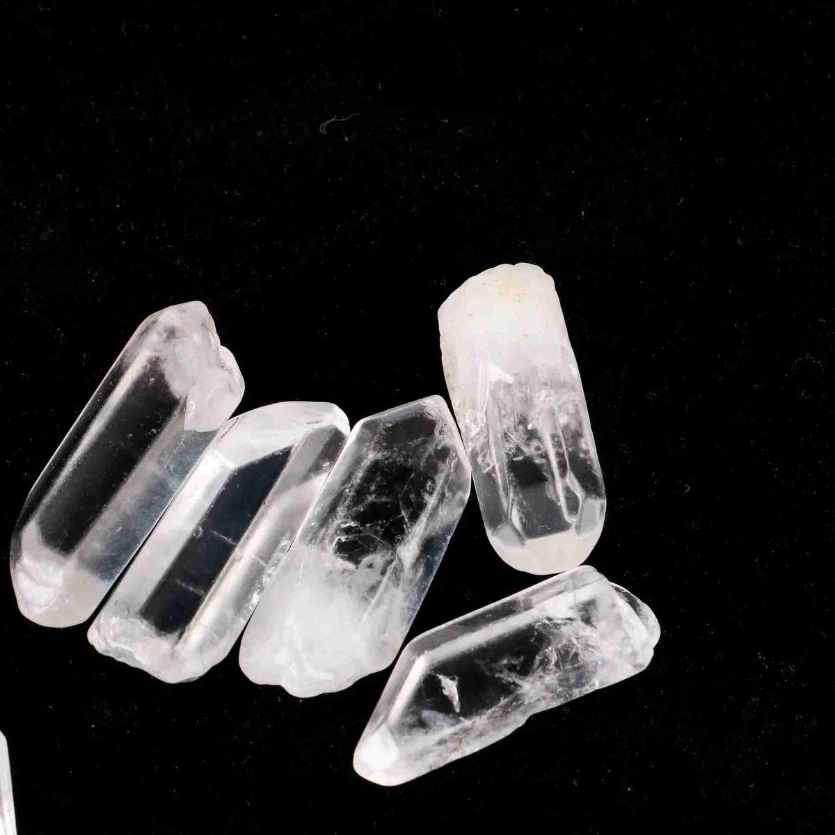 ClearQuartzSinglePoint-1635_4 - CrystalHola