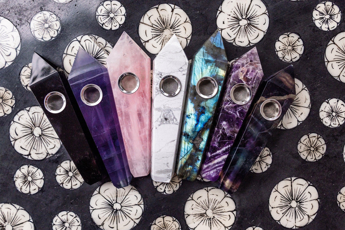 Crystal Pipe Carving