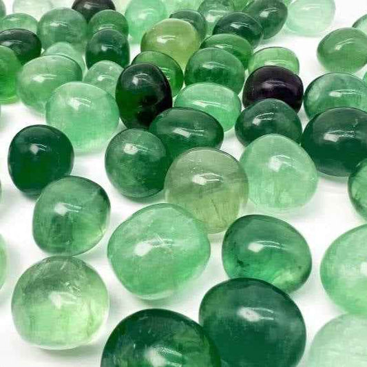 0.78-2.36in Green Fluorite Tumble Stone|CrystalHola Wholesale