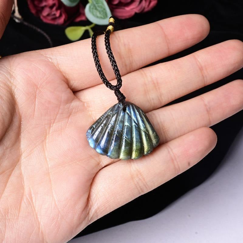 Pendentif coquillage en labradorite de 2,3-3 cm | Cristal en grosHola