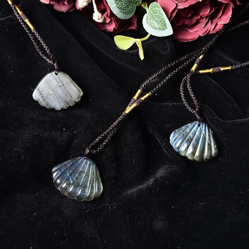 Pendentif coquillage en labradorite de 2,3-3 cm | Cristal en grosHola