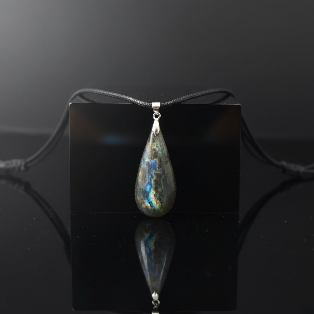 Pendentif Labradorite goutte d'eau 2,3-3 cm | Vente en gros de cristaux