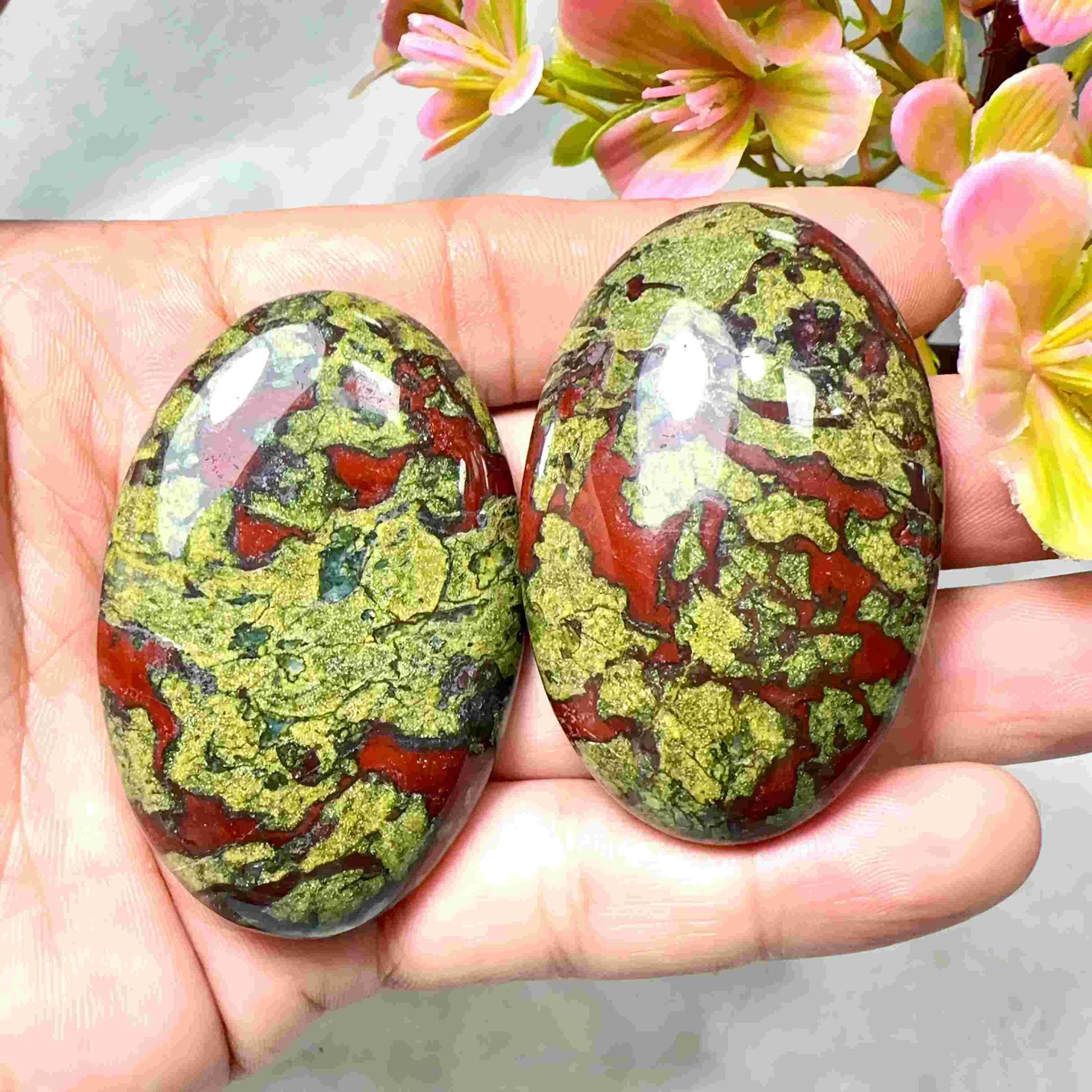 30-170gDragonBloodPalmStoneCrystaHolaHealingforGift_1_31187f6a-70e5-48d6-b2a7-98caaf03f46c - CrystalHola