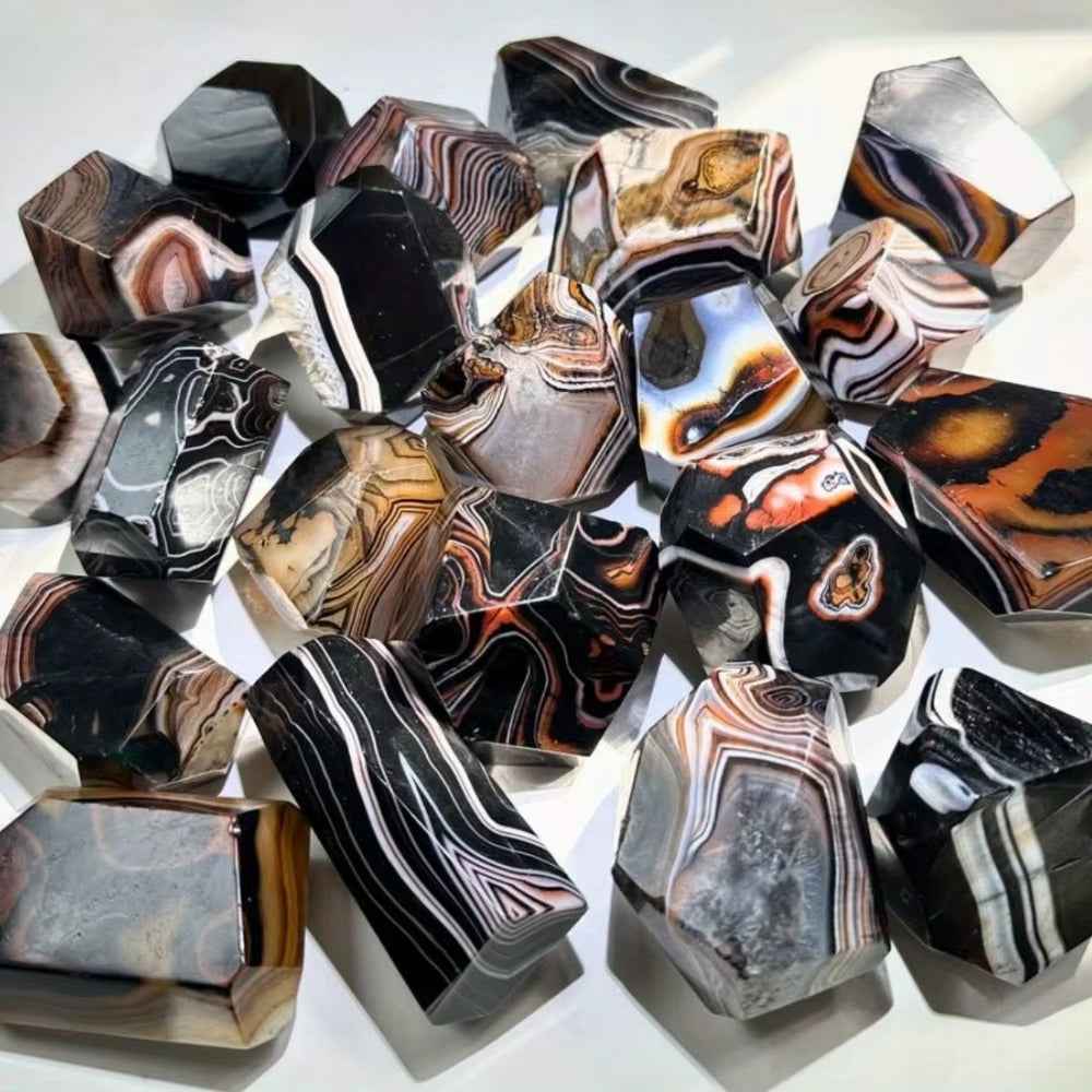 50-100g  Back and Red Banded Agate Freeform |CrystalHola Wholesale