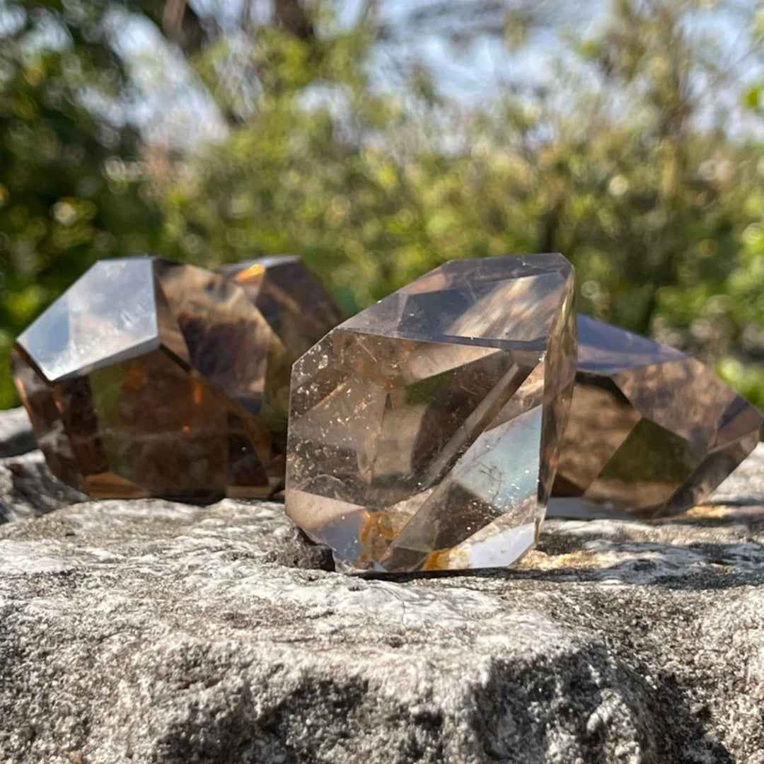 50-200g Rainbow Smoky Quartz FreeForm |CrystalHola Wholesale