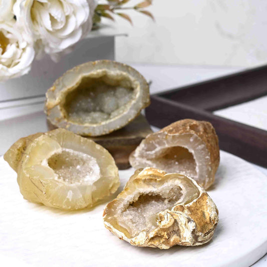 Agate Geode - CrystalHola