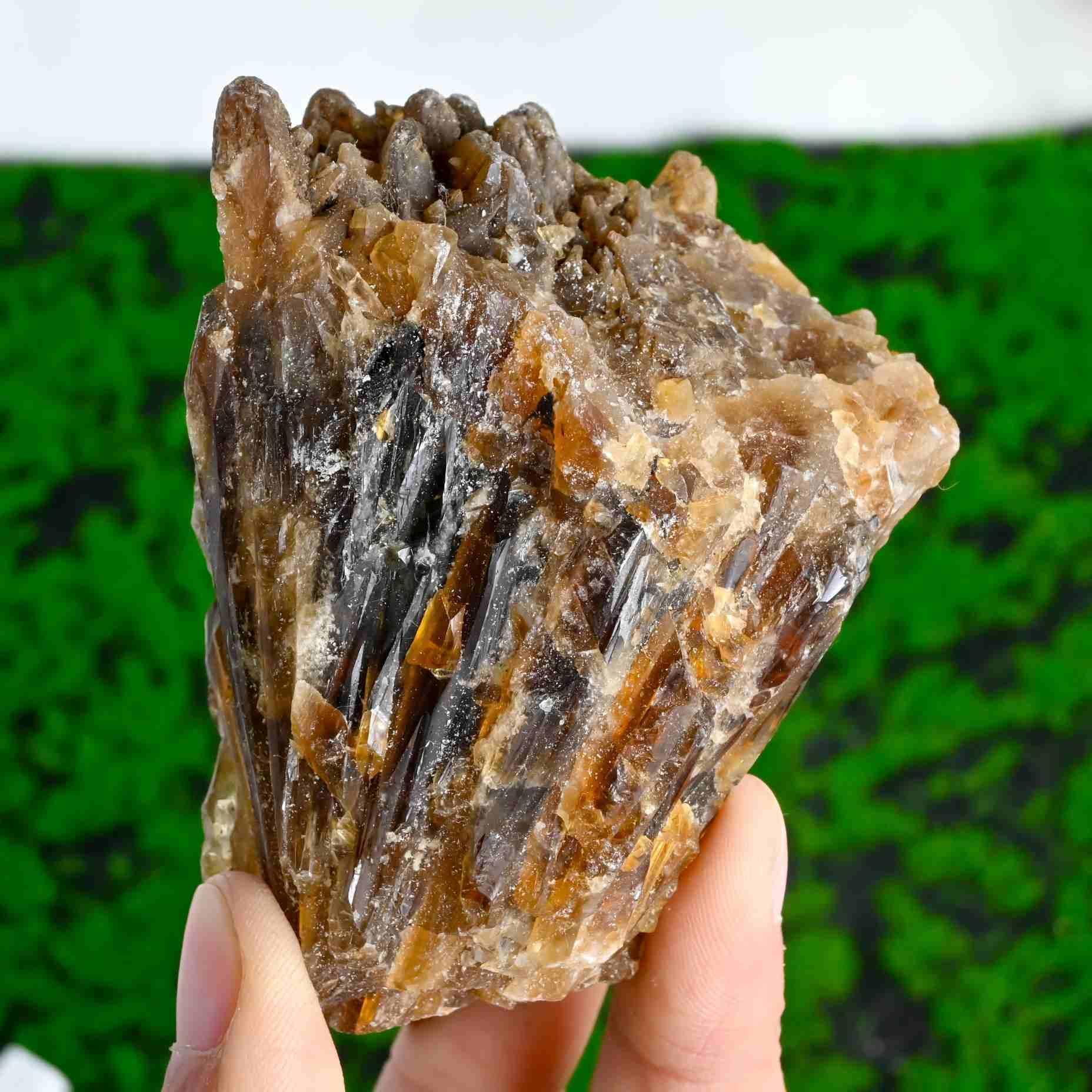 AmberCalciteMineral4315_1 - CrystalHola