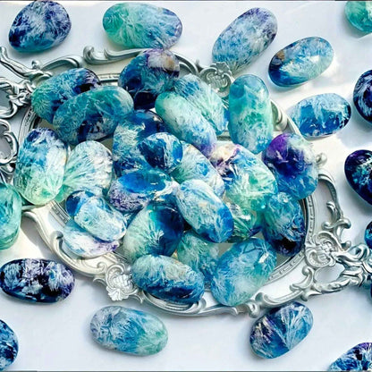 Feather Snowflake Fluorite Palm