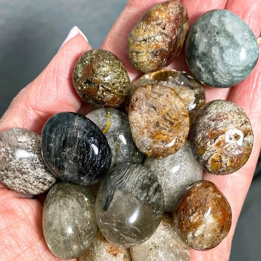 Natural Thousand Layer Quartz Tumbled Stone