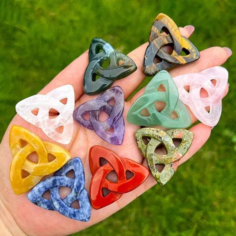 37mm Crystal Celtic Knot Carving |CrystalHola