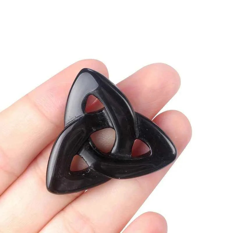 37mm Crystal Celtic Knot Carving |CrystalHola