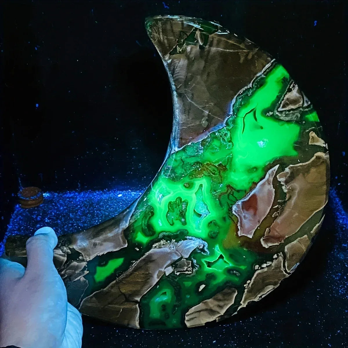 Volcanic Agate Moon Carving - CrystalHola