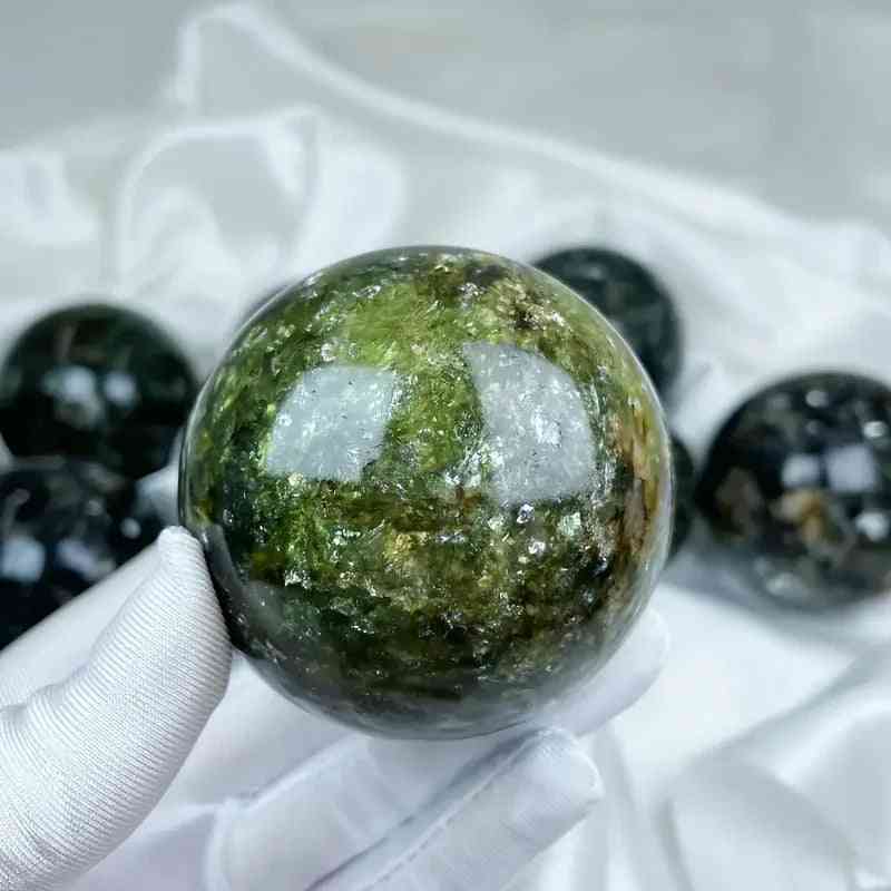 WholesaleBulkGreenMicaSphereCrystalHola_3 - CrystalHola