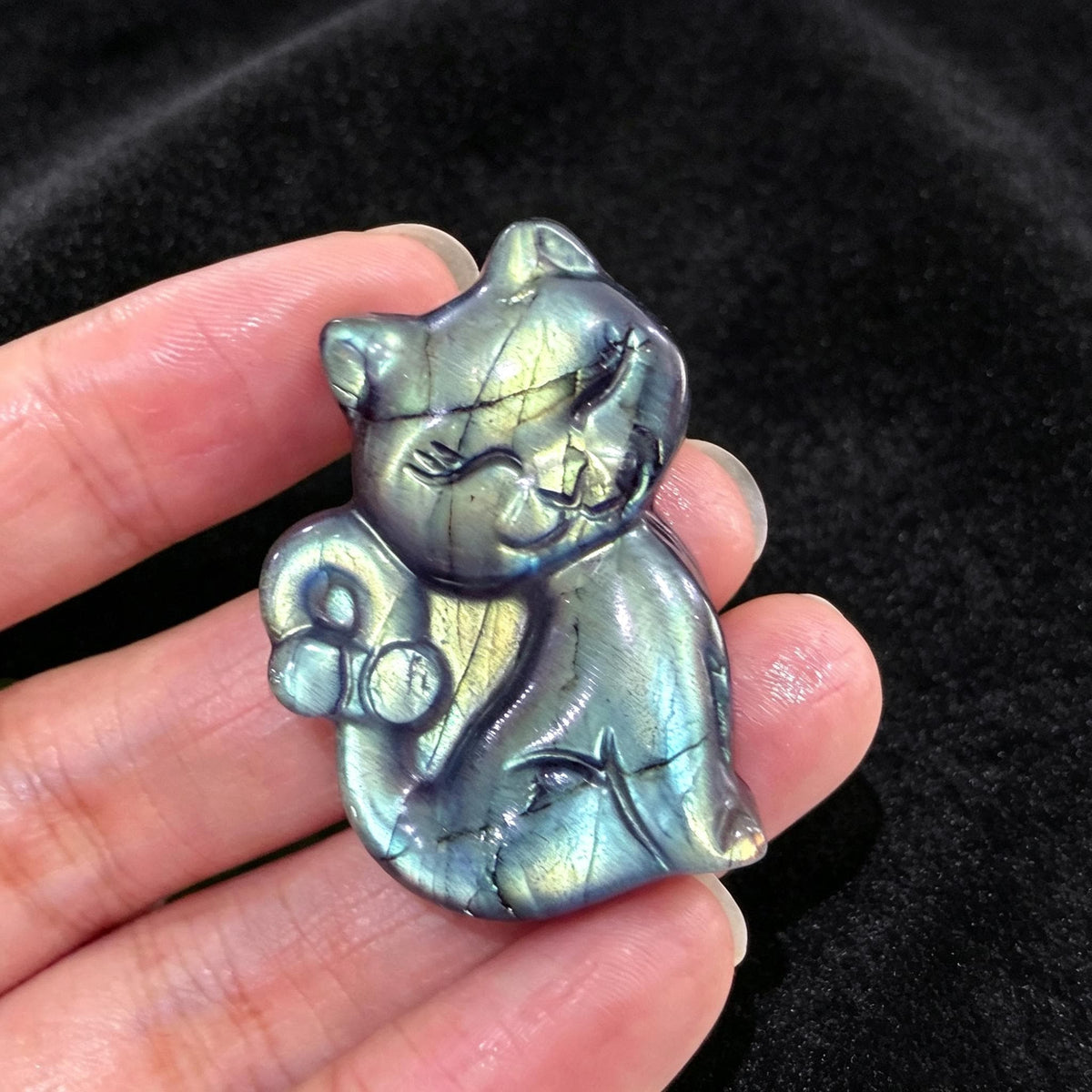 Natural Labradorite Cat Carving